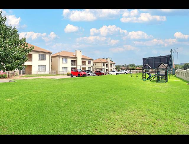 2 BEDROOM TOWNHOUSE FOR SALE IN ORIEL